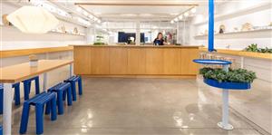 Bibiko: comptoir coréen au design local, des plafonds aux bols