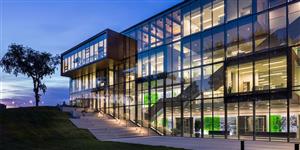 Les firmes ABCP architecture et Anne Carrier Architecture récompensées pour le siège social de la Caisse Desjardins de Lévis