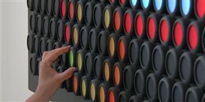Un Lite-Brite géant pour le plaisir des grands