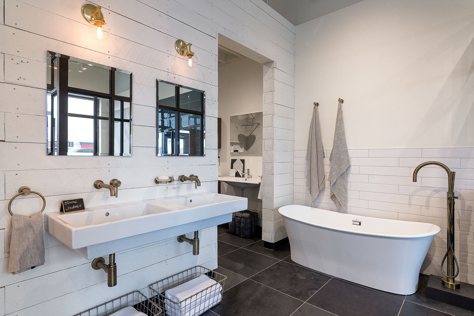Ouverture du premier céragrès les bains index design.ca